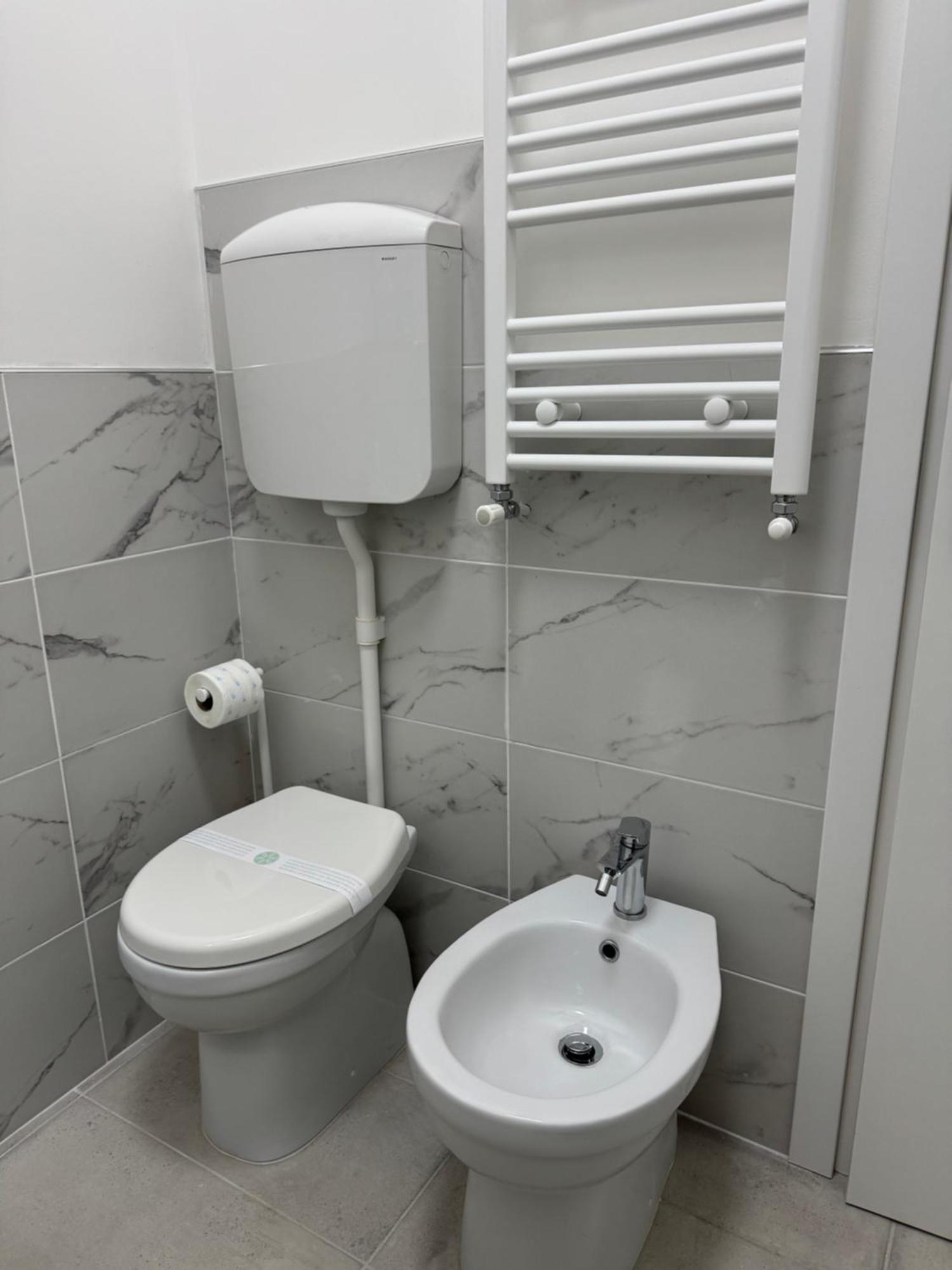 Guest House La Casaccia 菲乌米奇诺 外观 照片